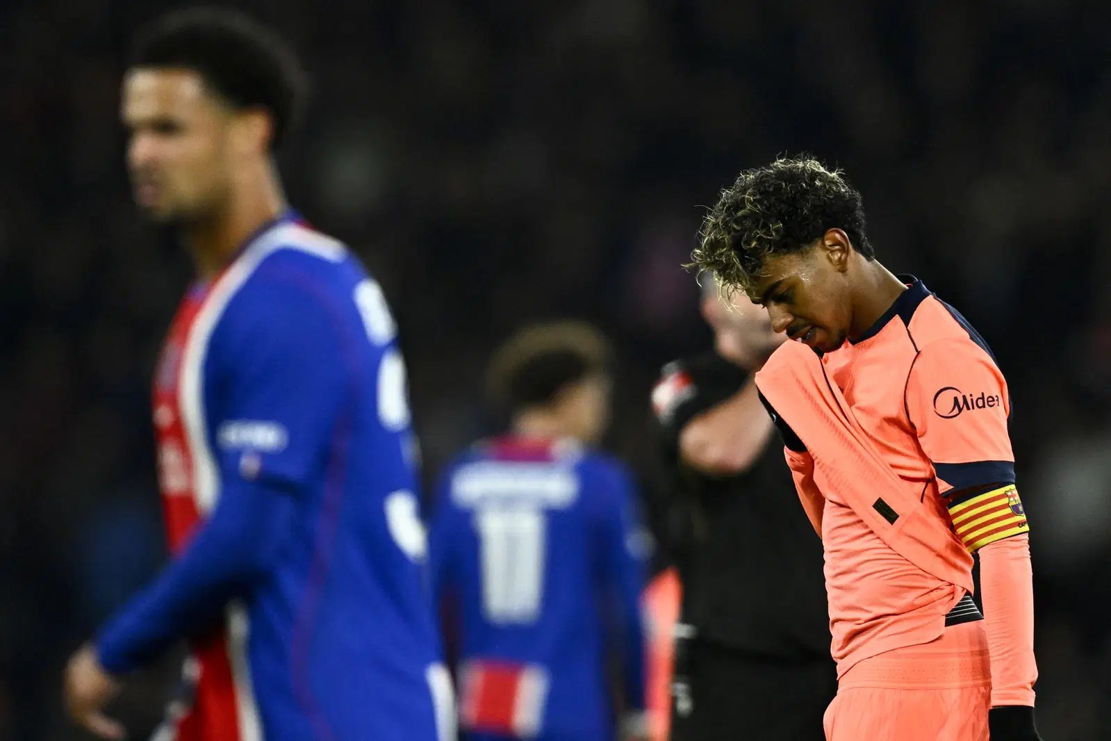 PSG Beat Barcelona With Late Goals as Liverpool Stage Champions League Comeback