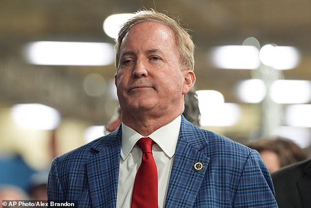 Ken Paxton caught in ANOTHER leaked hot mic moment as Trump’s midterm nightmare goes from bad to worse