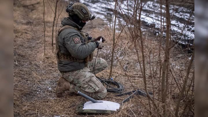How Elon Musk’s Starlink is disrupting Ukraine’s military ops