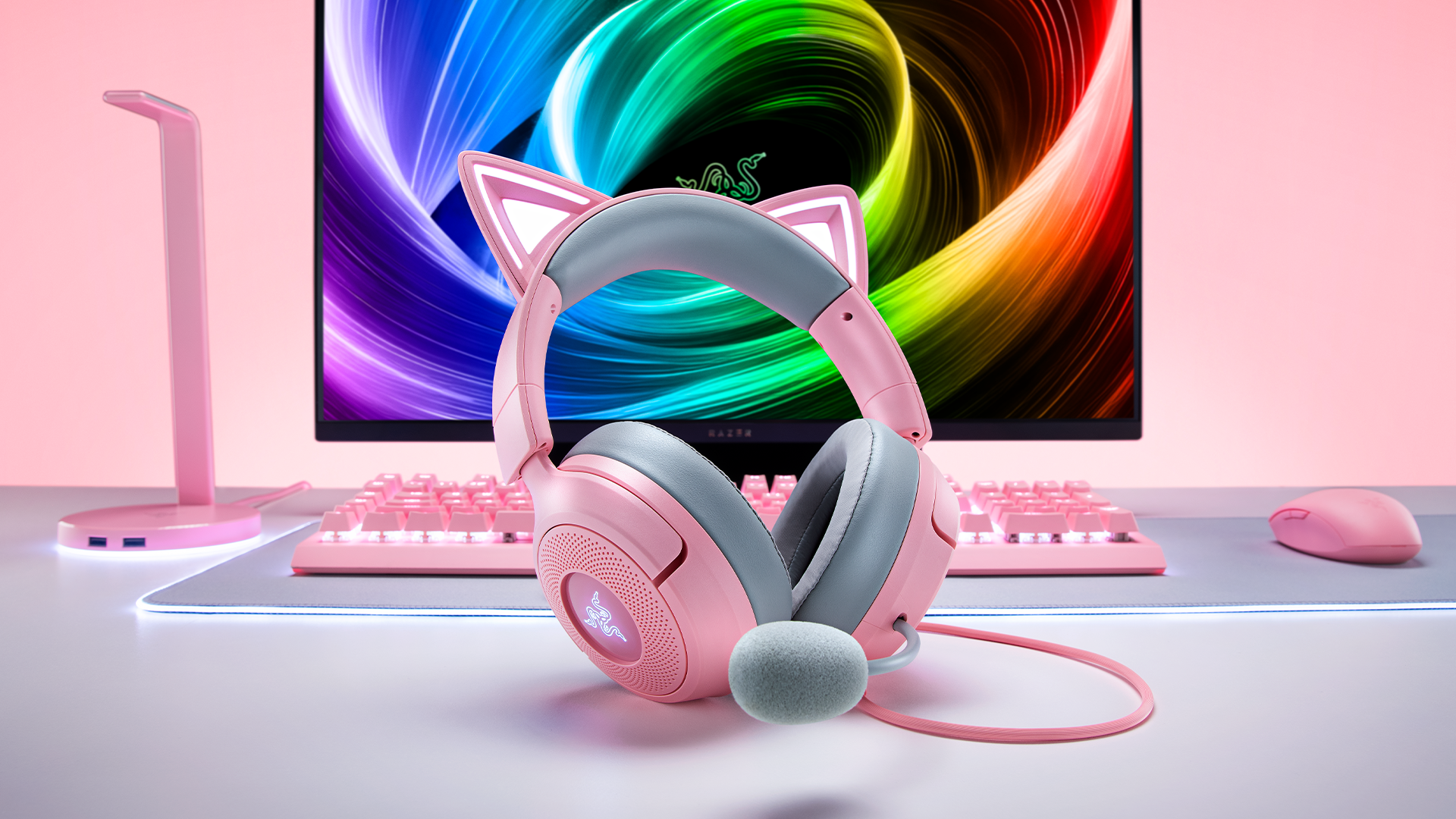 Razer’s New Kitty Headset Reacts to Your Chat, Then Follows You Out the Door