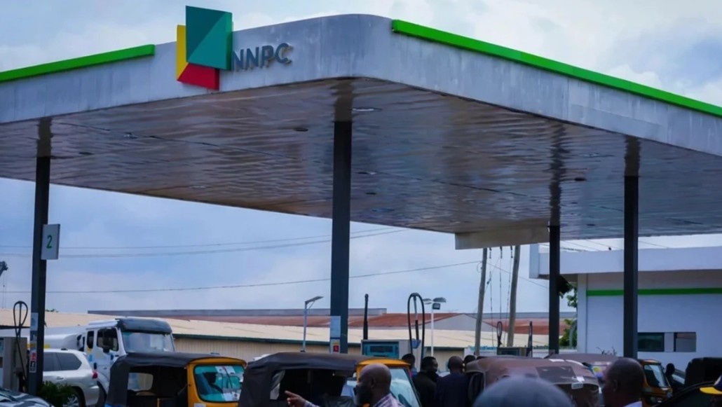 NNPCL Slashes Petrol Price By ₦35 Per Litre After Weekend Hike