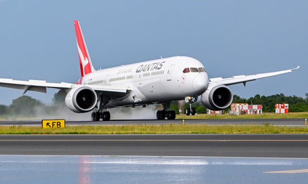 Bedbug infestation forces Qantas to ground plane in Rome