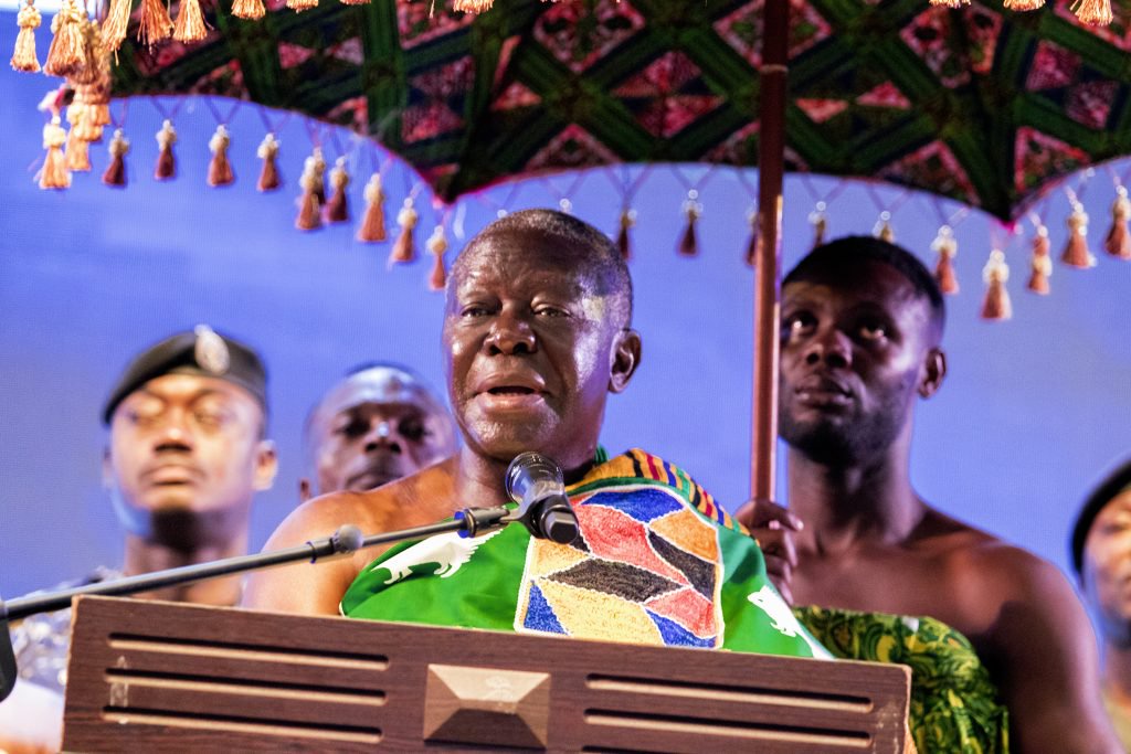 Otumfour Backs Mahama’s Mineral Agenda to Tackle Poverty