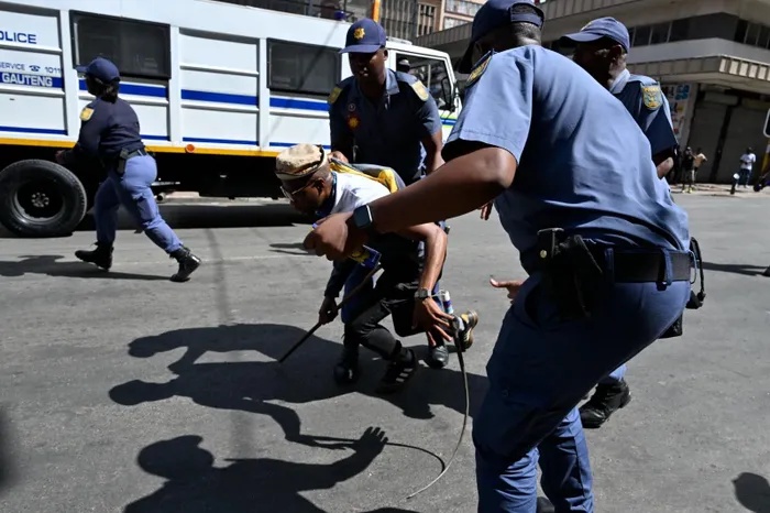 Four arrested as anti-immigration protests turn tense in Joburg CBD, police vows to crack whip