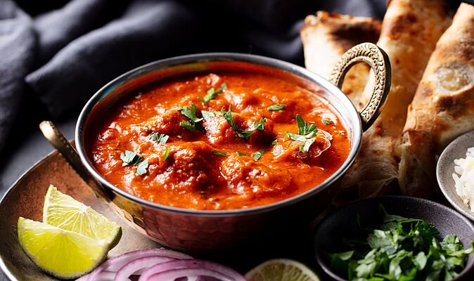 I asked chefs how to make the best curry — they all said the same 30-second step