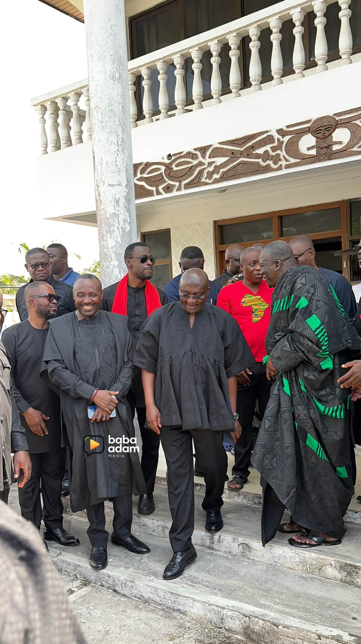 Dr. Mahamudu Bawumia and NPP Bigwigs Pay Courtesy Visit to Nana Kobina Nketsia in Essikado