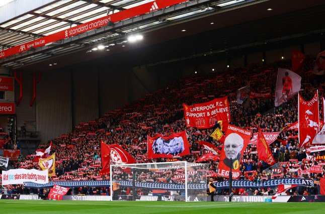 Gary Neville picks out one ‘devastating’ banner Liverpool fans aimed at Man City at Anfield