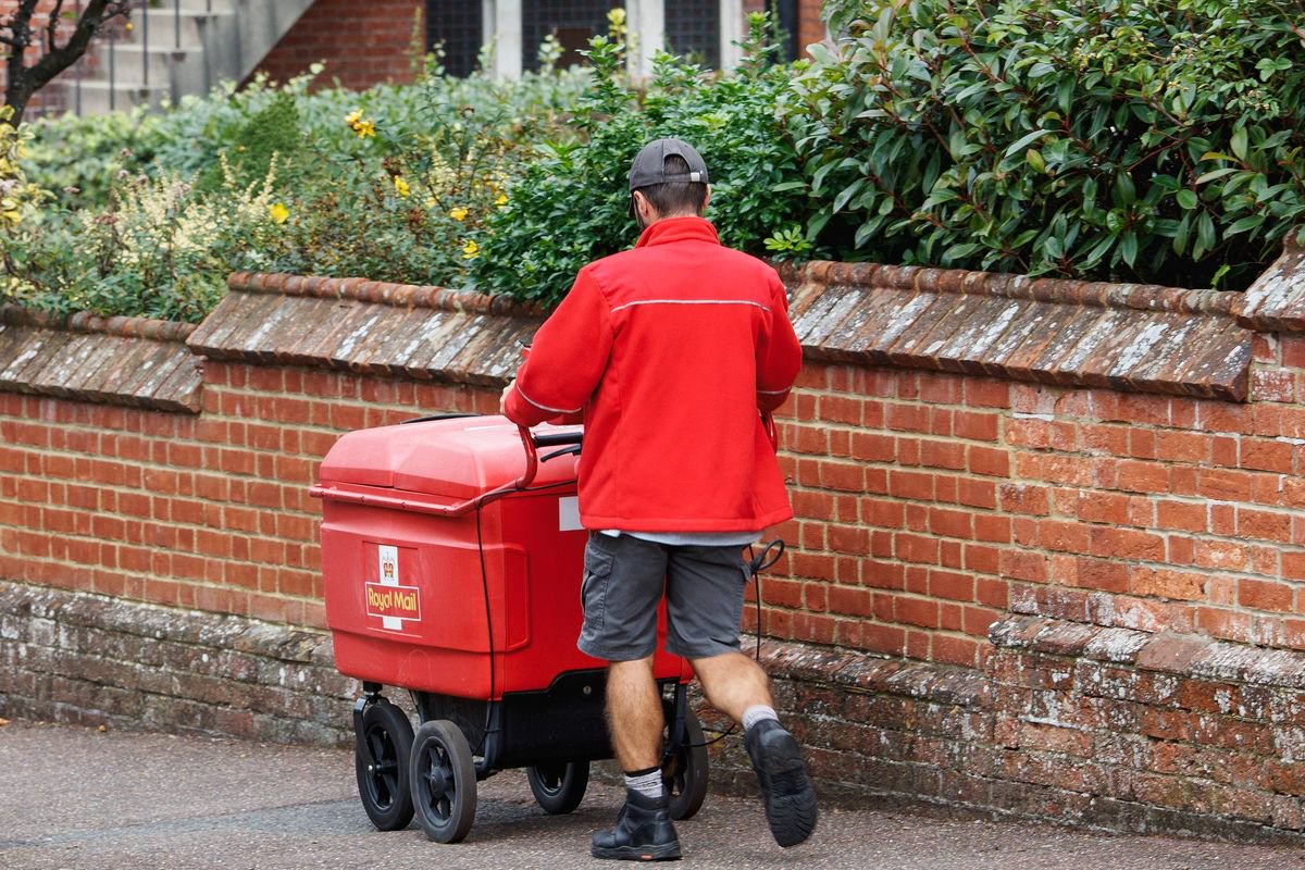 Royal Mail ‘unpredictable’ situation alert – 15-word warning