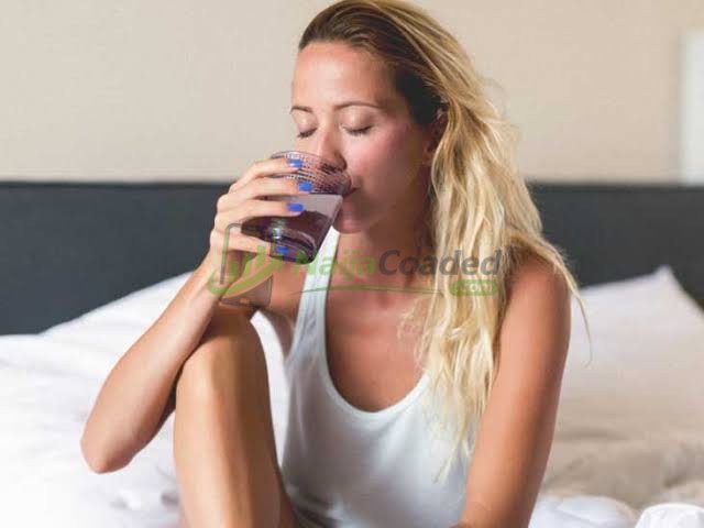 [5] Surprising Health Benefits of Drinking Water on an Empty Stomach In The Morning