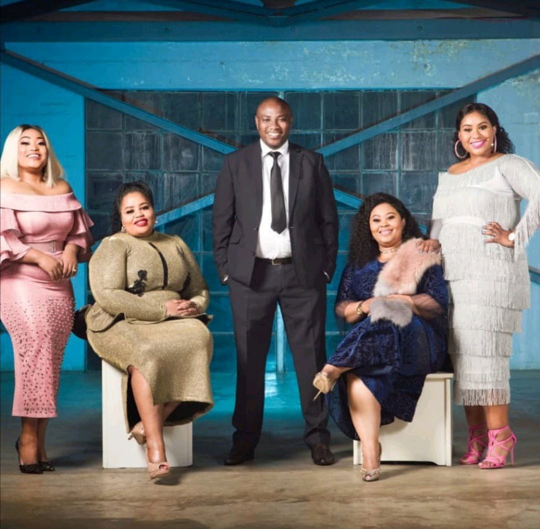 Celebrities who are married to full figured woman