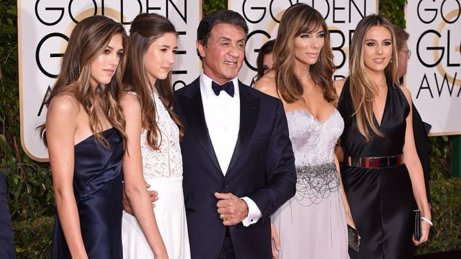 Sylvester Stallone (80 ans) défiguré par une addiction destructrice : “À la longue, ça finit par affecter votre cœur, vos poumons, vos reins…”