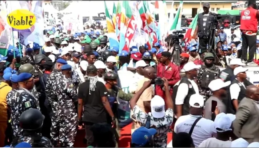 Adeleke’s Camp, Oyetola’s Allies Unite for Tinubu Ahead of 2027 Elections