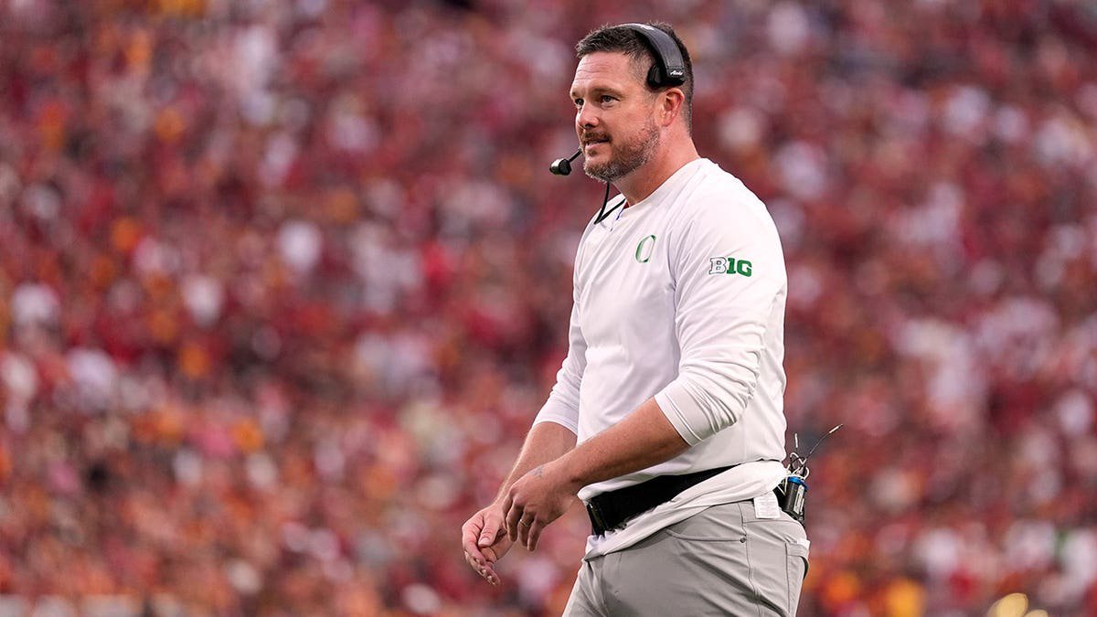 Oregon head coach Dan Lanning’s words immediately came back to bite him in awful loss to UCLA