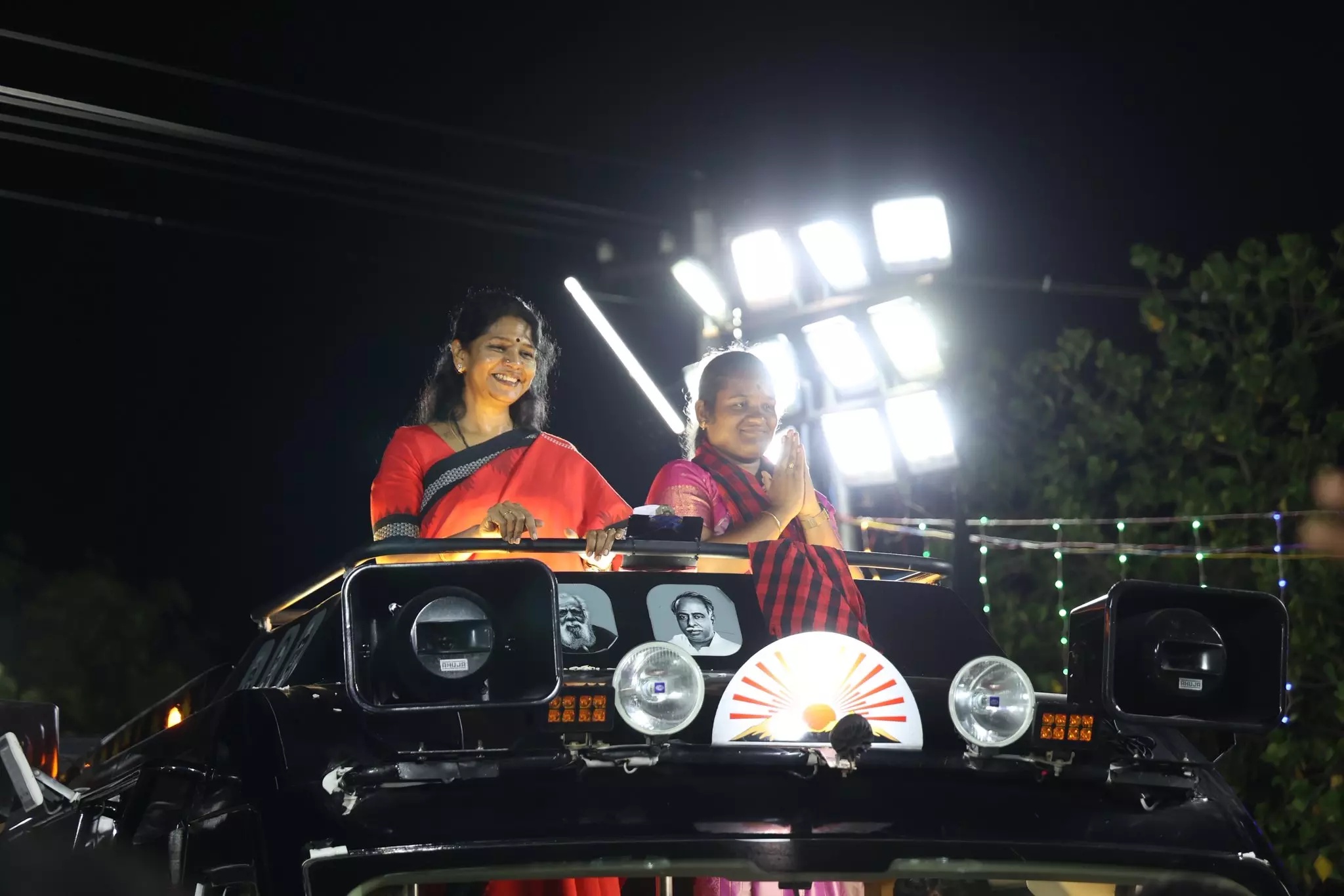 Kanimozhi Calls Vijay “Dear Younger Brother Vijay”