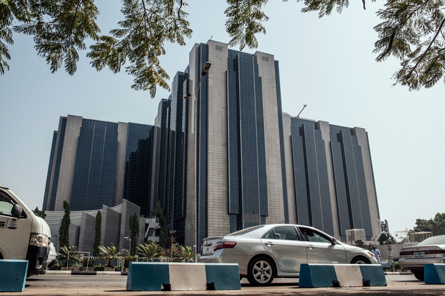 CBN Cuts Dollar Sales by 69% as Private Inflows Reshape Nigeria’s FX Market