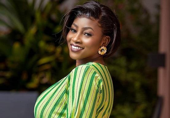 Cookie Tee: Her Most Stylish Fashion Moments You Need to See