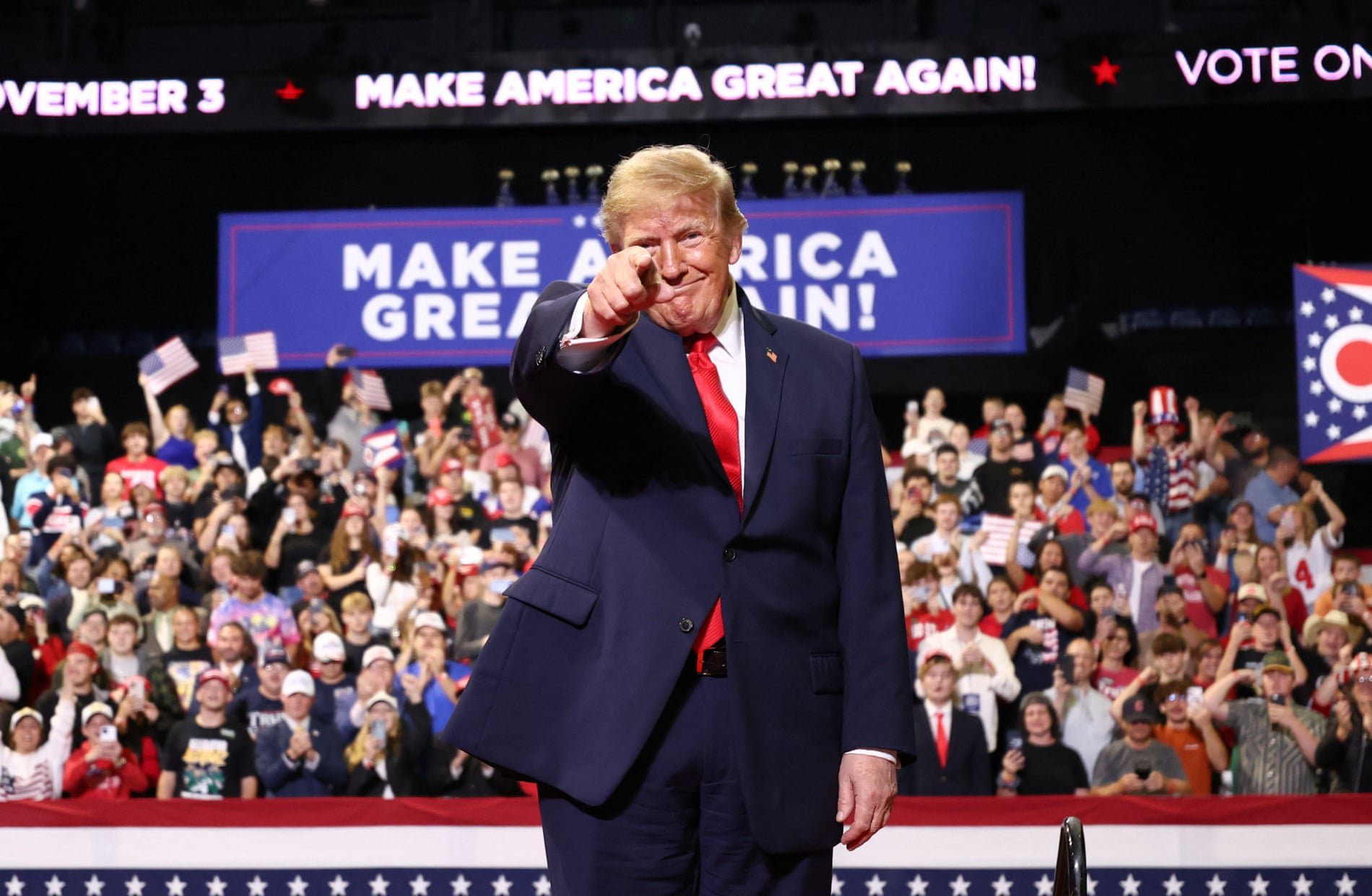 Trump rally and Greta Thunberg joins Paris protest: photos of the day – Tuesday