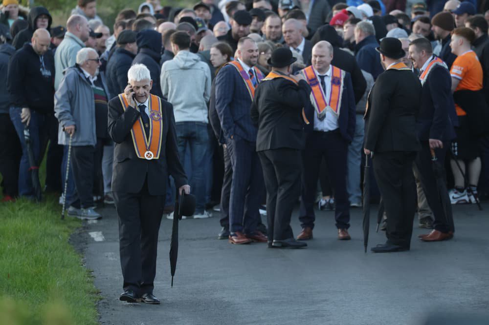 Orangemen remain at Drumcree with efforts set to find solution to parade dispute