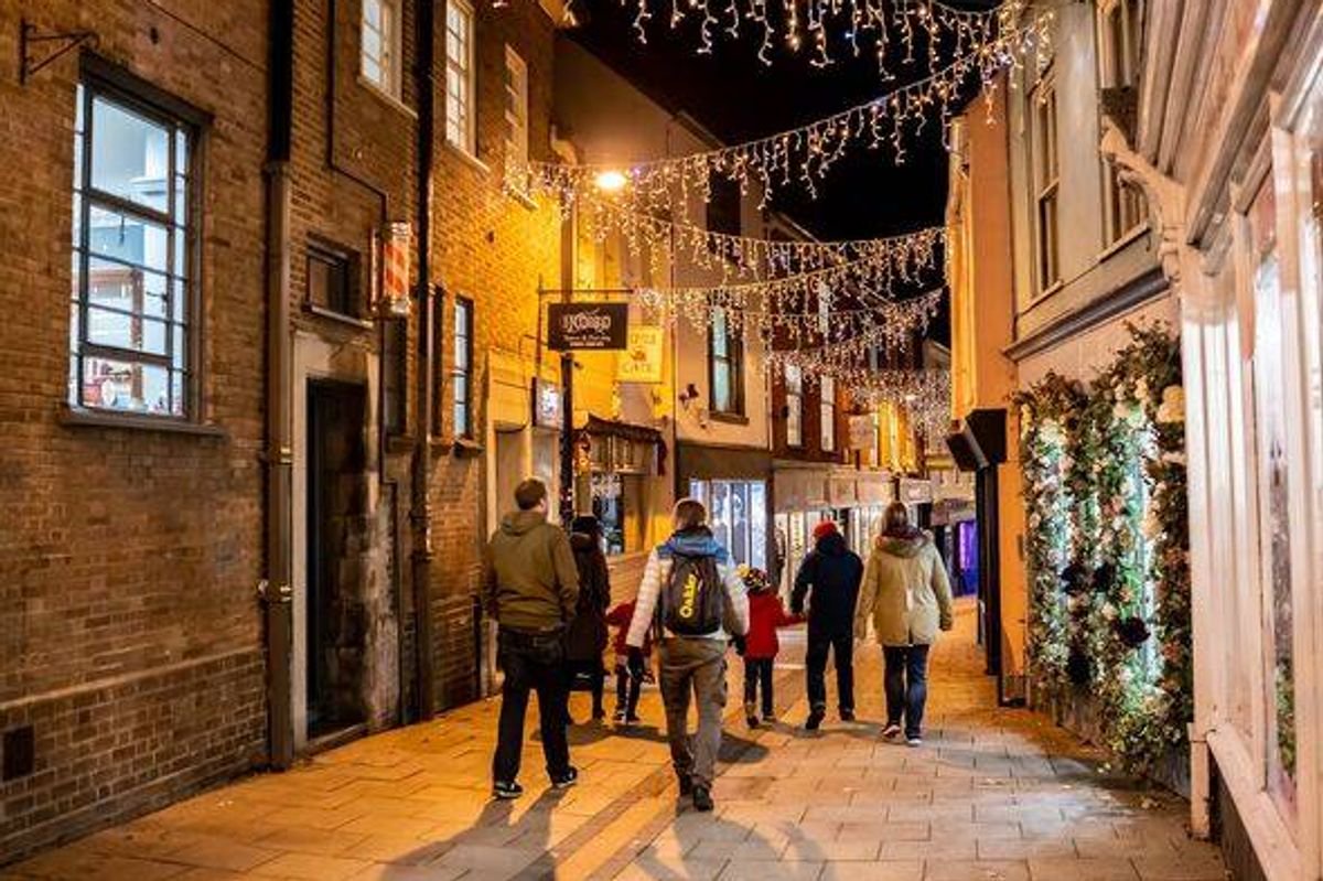English city makes a perfect cosy escape — iconic pub and small festive markets