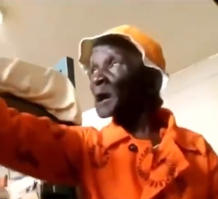 Elderly man allegedly filmed angry inside prison while struggling to walk