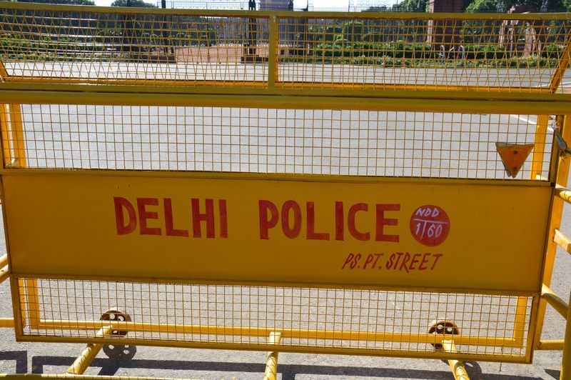 154 vehicles challaned for carrying uncovered debris in Delhi