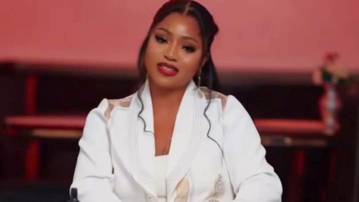 Regina Daniels en fauteuil roulant : L’actrice nigériane brise le silence sur sa maladie