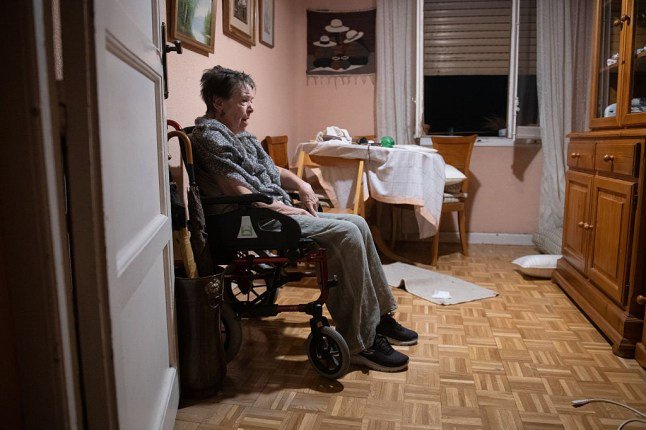 Pensioner whose eviction sparked nationwide protests in Spain has died