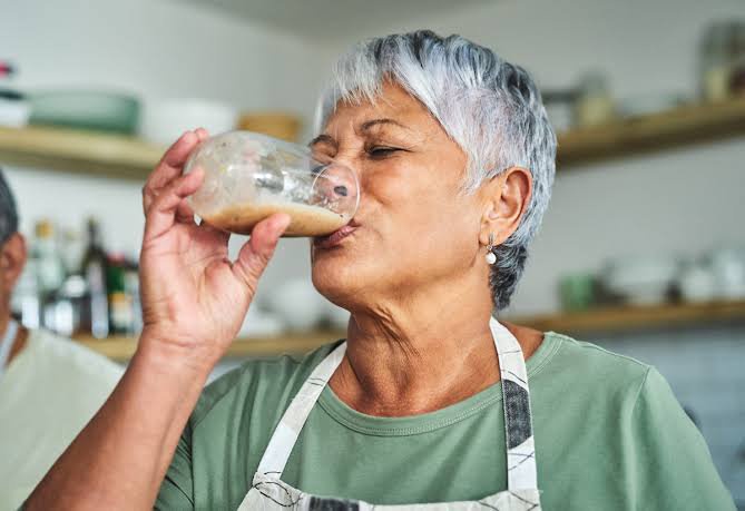 Healthy Drinks to Enjoy Every Night as You Get Older