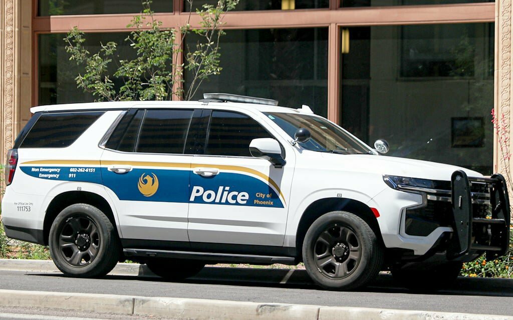 Woman found dead in south Phoenix