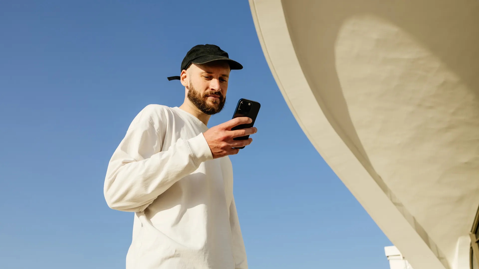 More than data: Saily’s phone number and travel features explained