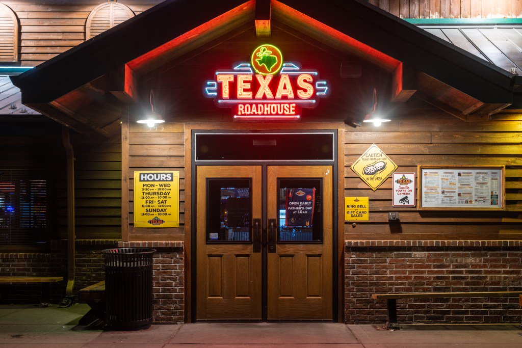 Texas Roadhouse sister restaurant among chains forced to roll out new $5 minimum rule under new city law