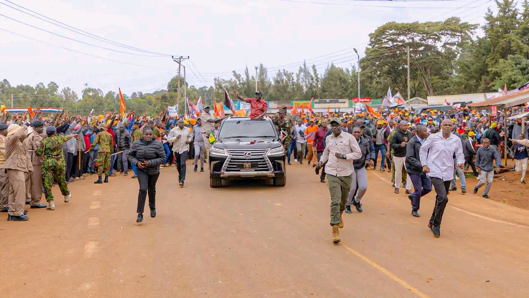 Presidential Securities Turned to Athletes as Ruto’s Motorcade Speeds Off in Elgeyo After Rally