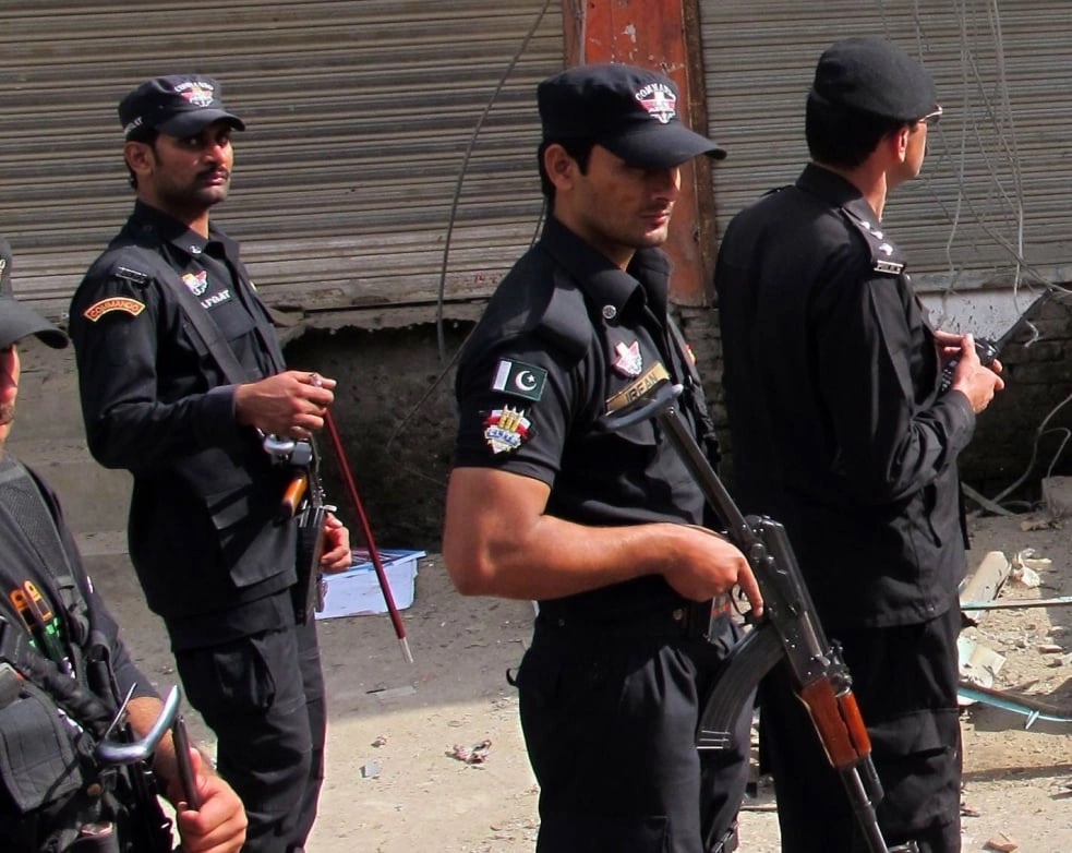 Four Customs officials, traffic police official martyred in firing incidents in DI Khan