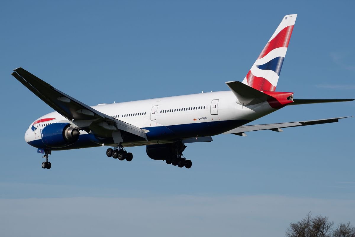 BREAKING British Airways jet plunges 28,000ft in 7 minutes before 4-hour ‘zig-zag’ nightmare