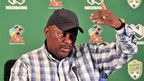 Jomo Sono Praises Kaizer Chiefs Star Mduduzi Shabalala Ahead of Soweto Derby