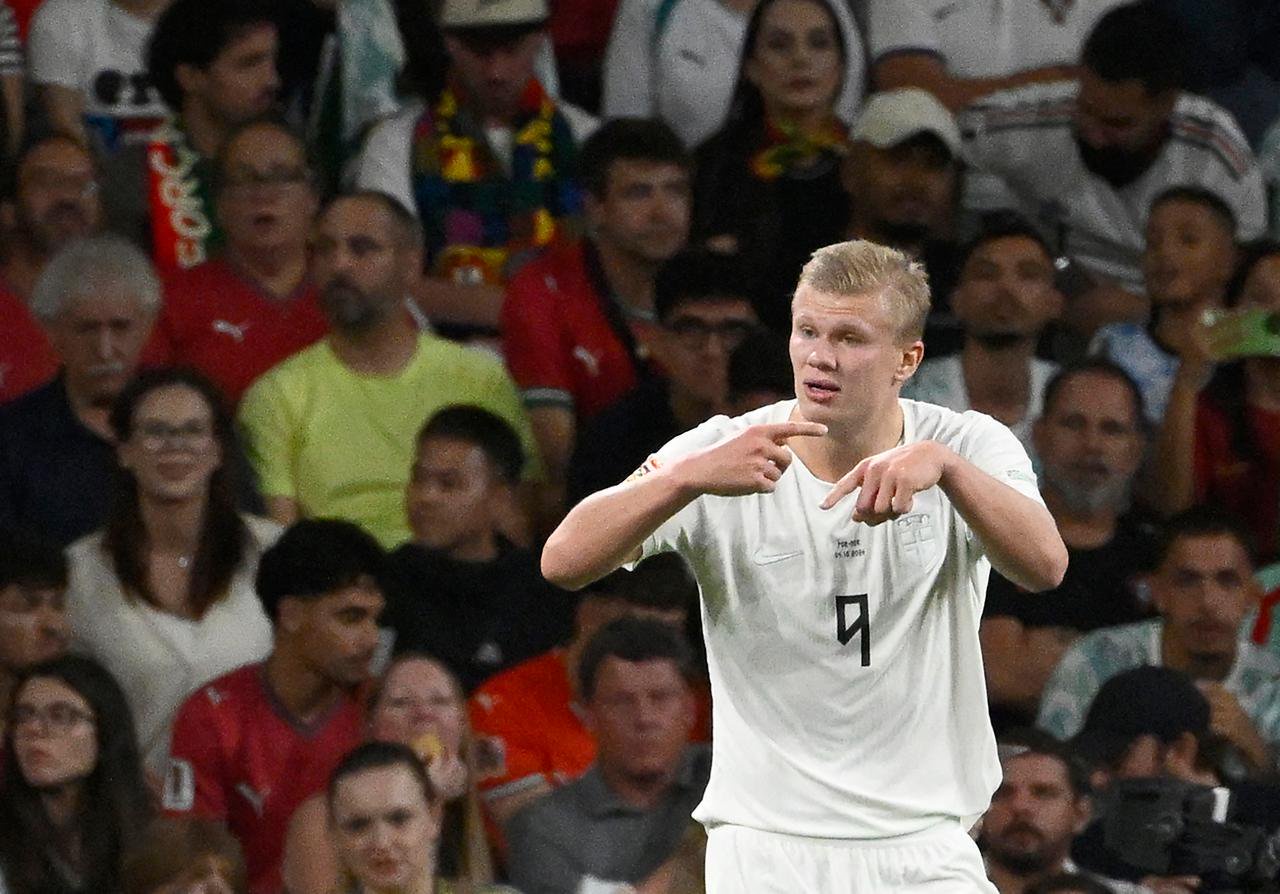 Man City dealt huge injury worry as Erling Haaland spotted limping on Norway duty