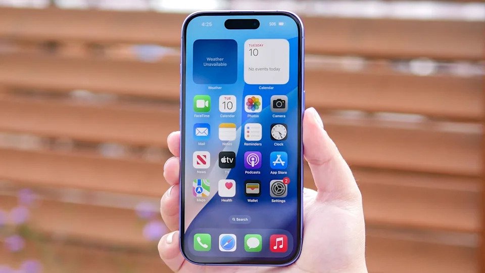 The iPhone battery myth almost everyone believes, and why you can stop swiping away apps