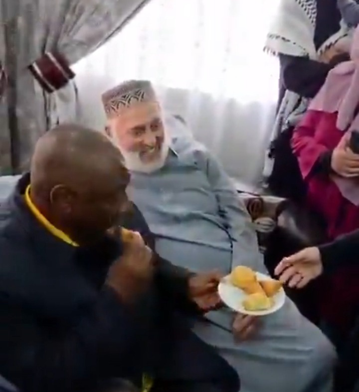 Video of Ramaphosa eating a samosa shared with caption “Once a sellout always sellout”
