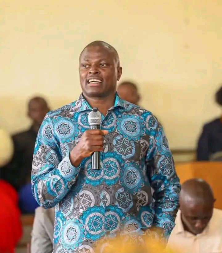 Fearless MP Takes Swipe at Ruto’s Allies, Heckles Them Badly For Calling His Party Small Wheelbarrow