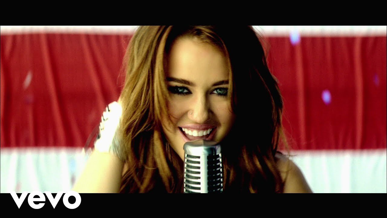 3 Iconic Miley Cyrus Reinventions That We Still Can’t Stop Thinking About