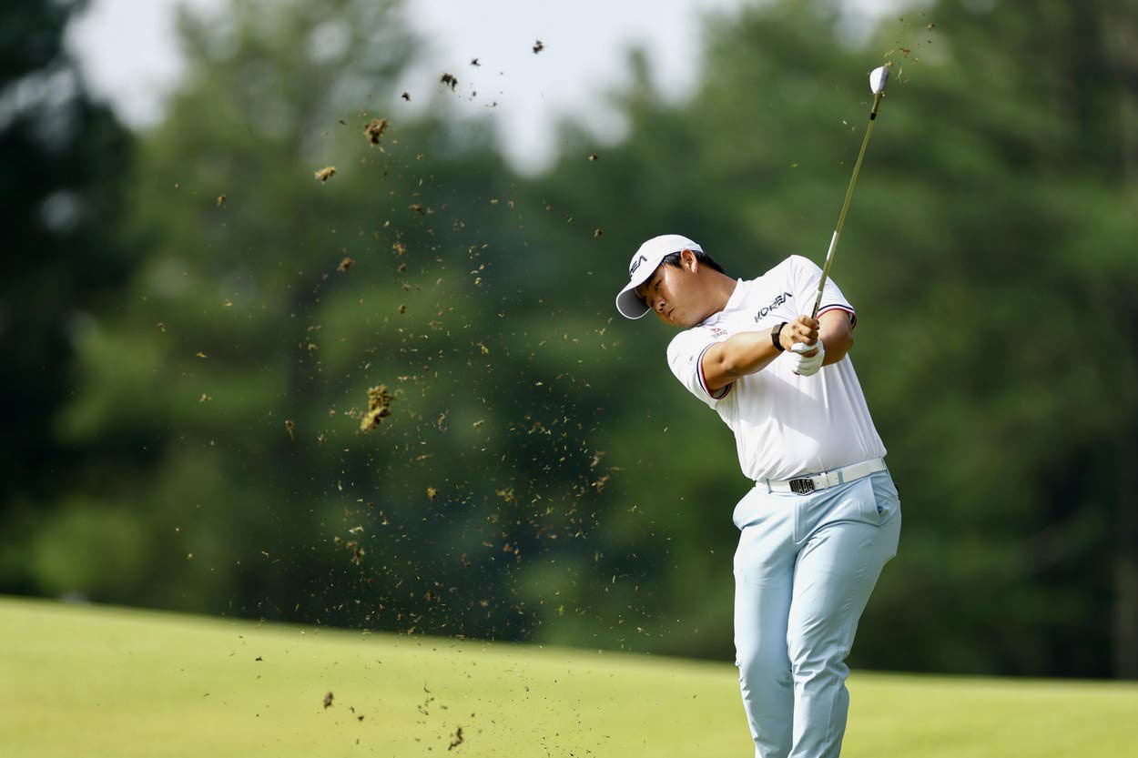 South Korean golfer Tom Kim receives a military exemption with a gold medal at the Asian Games