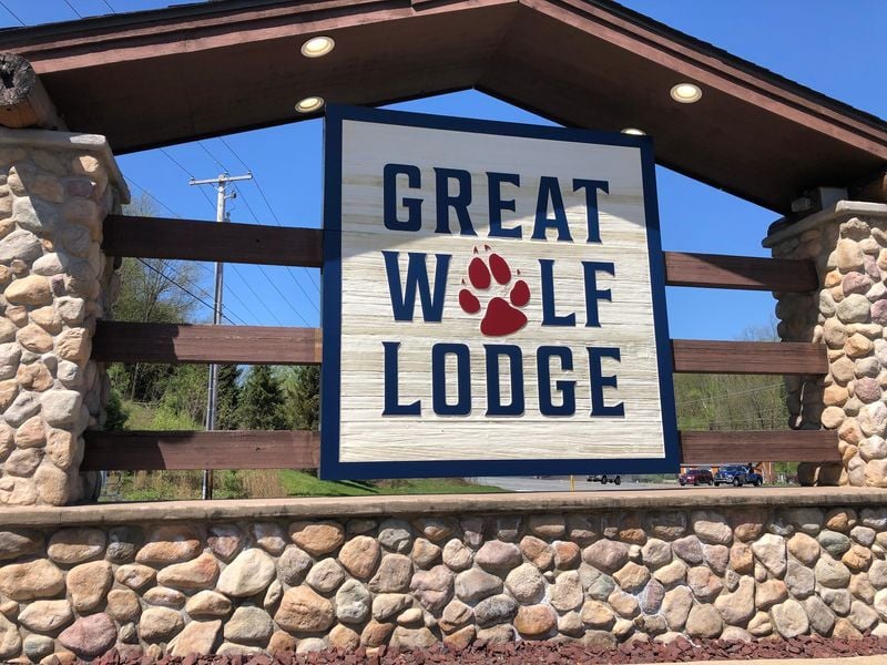 Woman charged with killing husband, 3-year-old son at Great Wolf Lodge