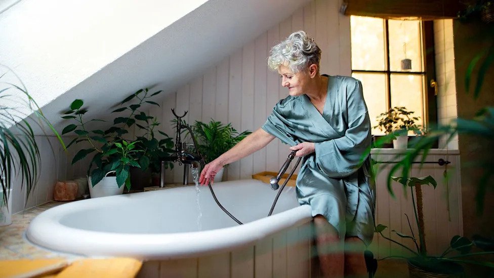 Should You Use Bleach Baths to Treat Atopic Dermatitis?
