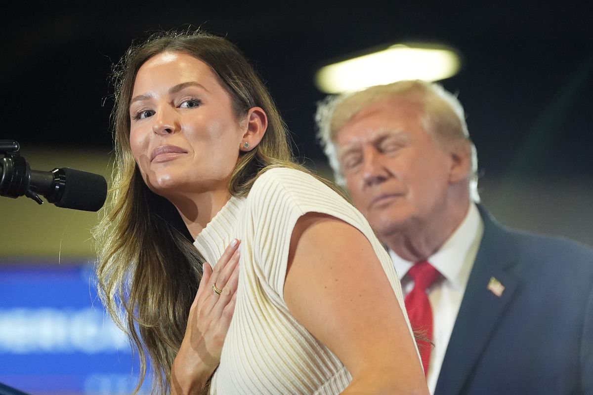 Donald Trump humiliated by beloved aide as critics ask why his ‘diaper is so big’