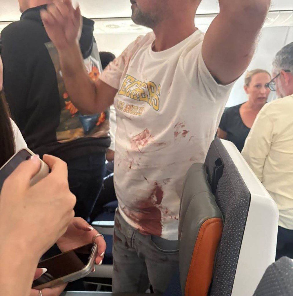 ‘Hijacker’ on Flydubai flight ‘learned to fly at one of UK’s biggest aviation schools’ before ‘attacking pilot with axe’