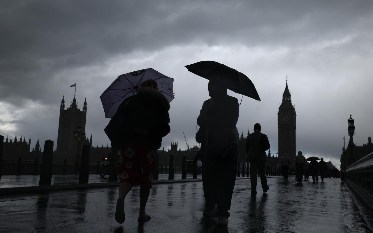 1.7 million Britons ‘won’t turn on heating’ this winter amid Godzilla El Niño extreme weather threat