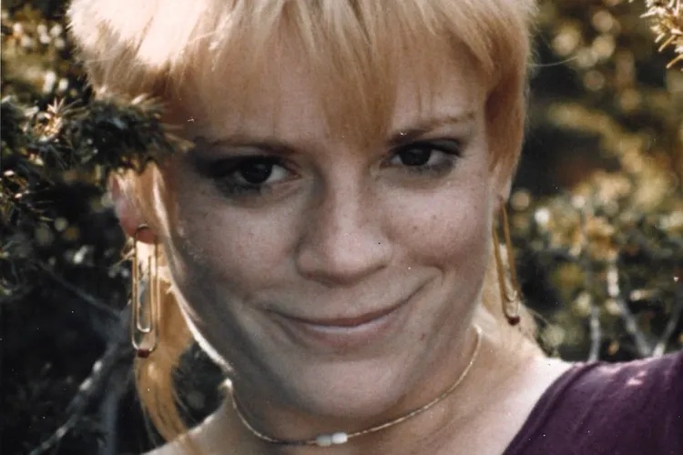 Beauty School Student Was Slain in Apartment in 1982. Now Police Want to Hear from People Who Knew Her