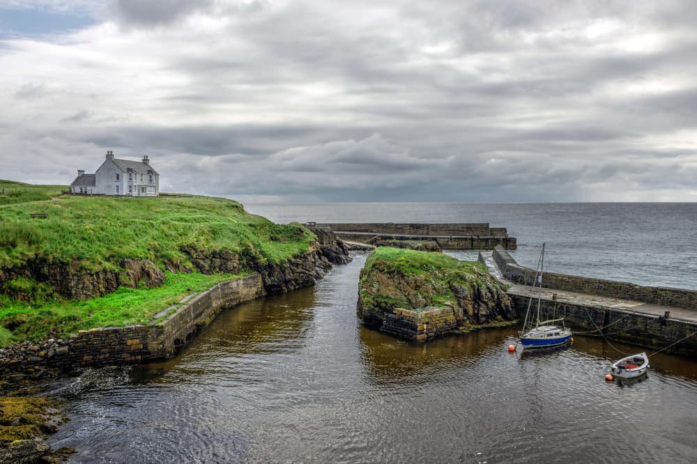 Rescuers face ‘challenging’ conditions in search for crew of lost fishing boat
