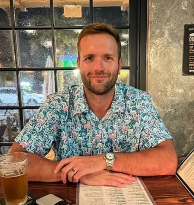 Innocent man, 30, left paralyzed from waist down after stranger ran up and stabbed him while he enjoyed dinner at restaurant with wife