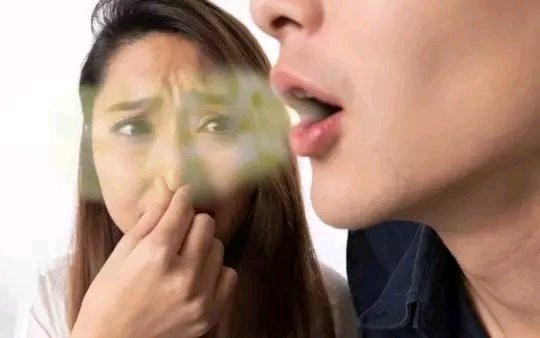 If your mouth often smells bad when you wake up, try these two things to prevent it
